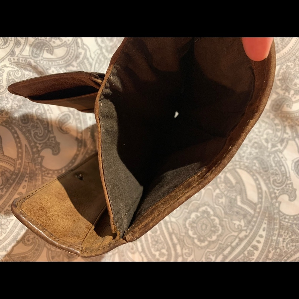 Roots Trifold Tribe Wallet 100% Genuine Leather - Picture 9 of 16
